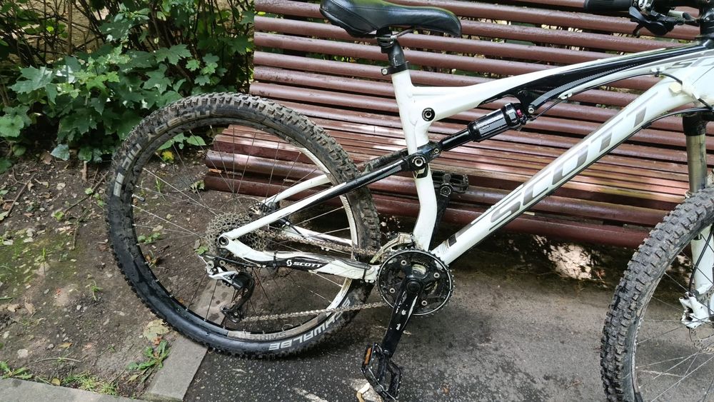 Bicicleta full suspension Scott Spark 50