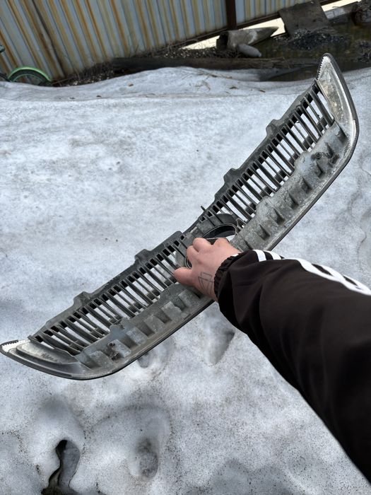 Решотка радиатора лексус рх 330 350 оригинал