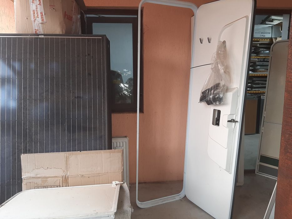 Ușa camper-comversie