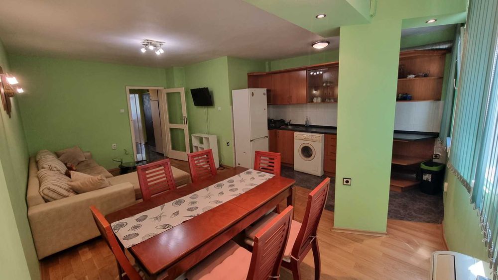 Дава се под наем Двустаен апартамент в Варна, Център - 70 кв.м за 458.49 € - Снимка #13