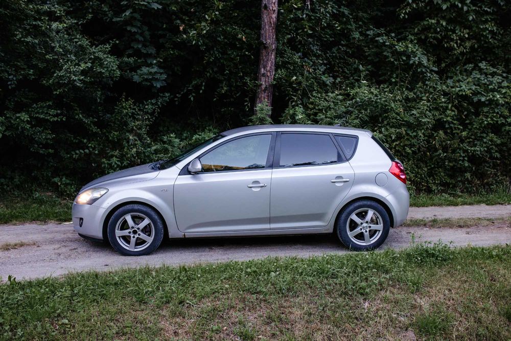 KIA Ceed 2009 — imagine 3