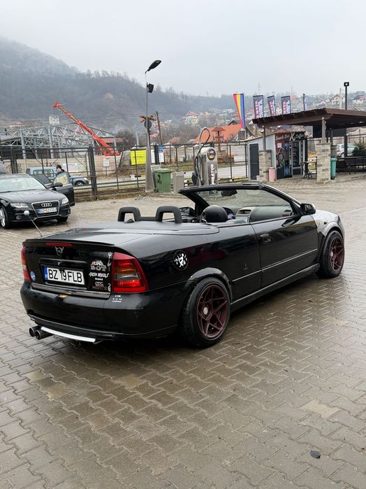 Vând schimb Opel bertone cabrio