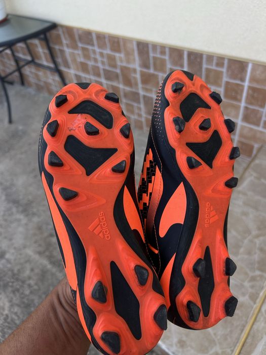 Adidas бутонки 38 номер