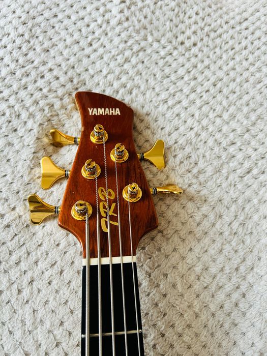 Бас китара Yamaha TRB5IIp