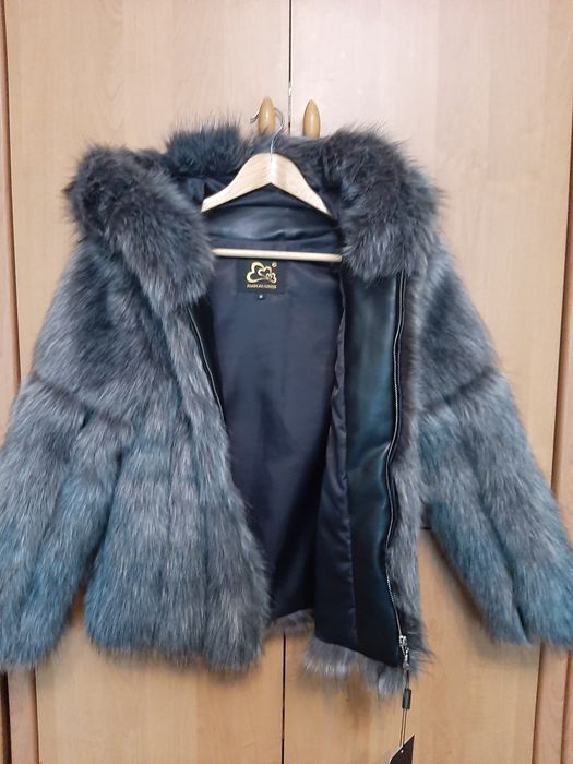 Шуба женская с капюшоном