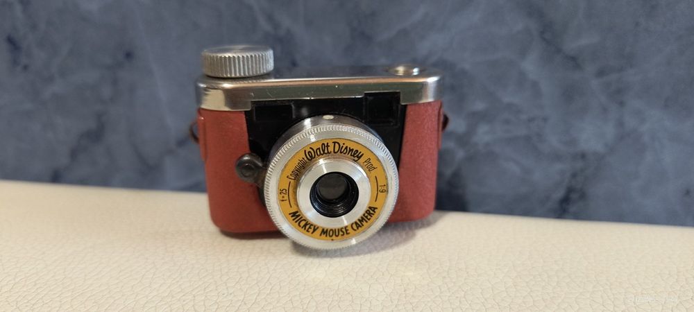 Много рядък супер мини фотоапарат Walt Disney/ Mickey Mouse