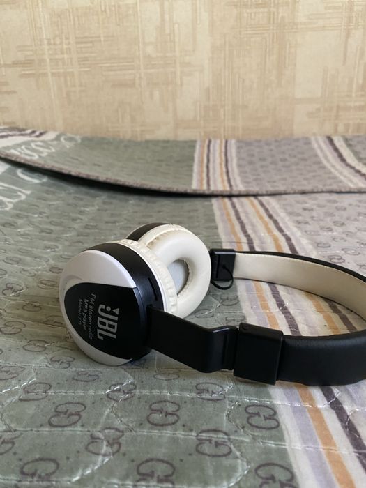 Наушники JBL MP3 player