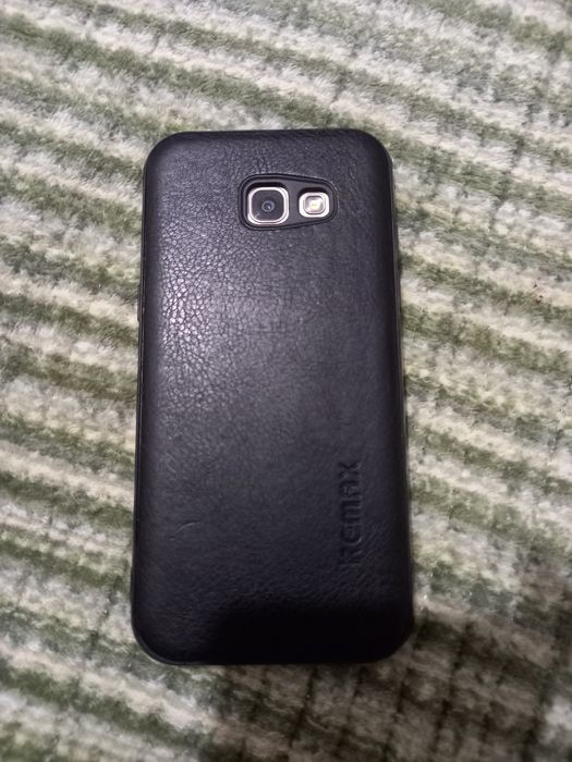 Продам самсунг А5