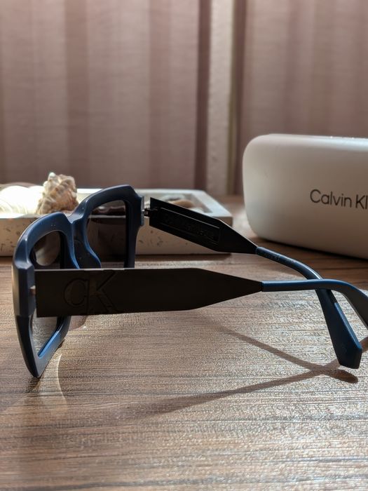 Слънчеви очила Calvin Klein -- безупречни!