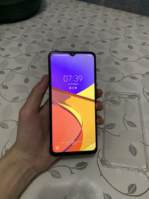 Продам Самсунг А12 32gb