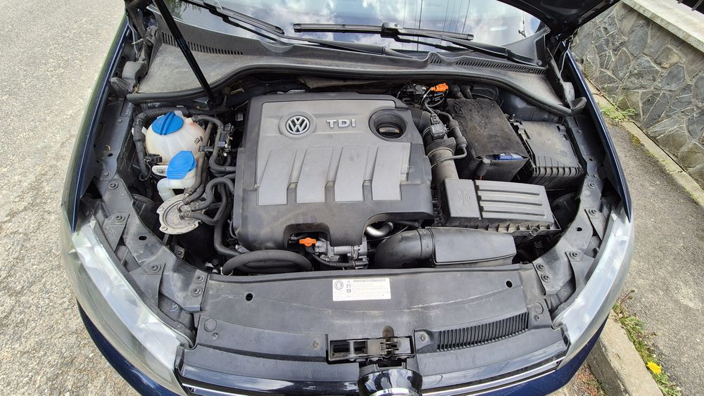 VOLKSWAGEN Golf 2011 — imagine 4