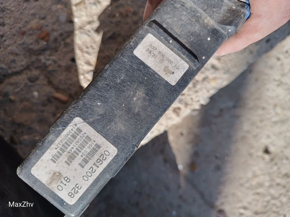 Мозги, Volkswagen Passat B3 двигатель 2e.