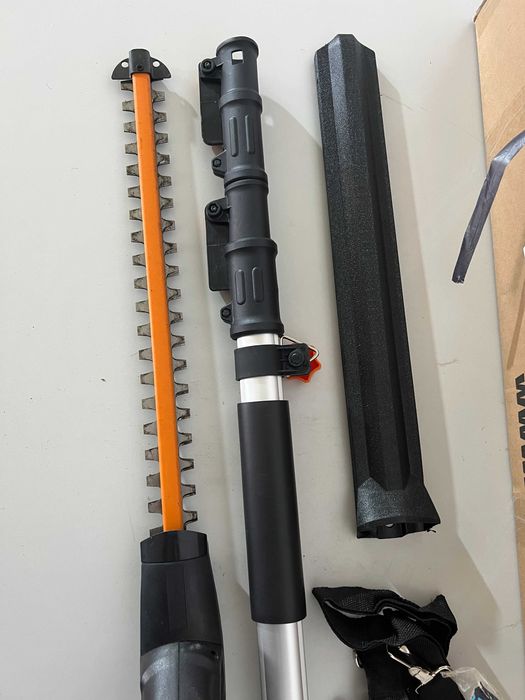 Foarfecă telescopică pentru gard viu WORX WG252E.9 20V PowerShare