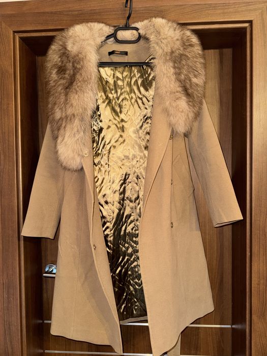 Палто от кашмир и естествен косъм от лисица
