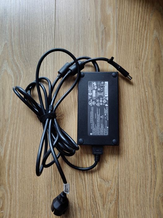 Încărcător HP 230W și 200W