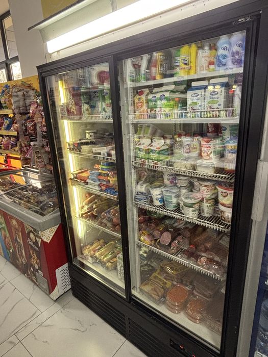 Холодильник витринный