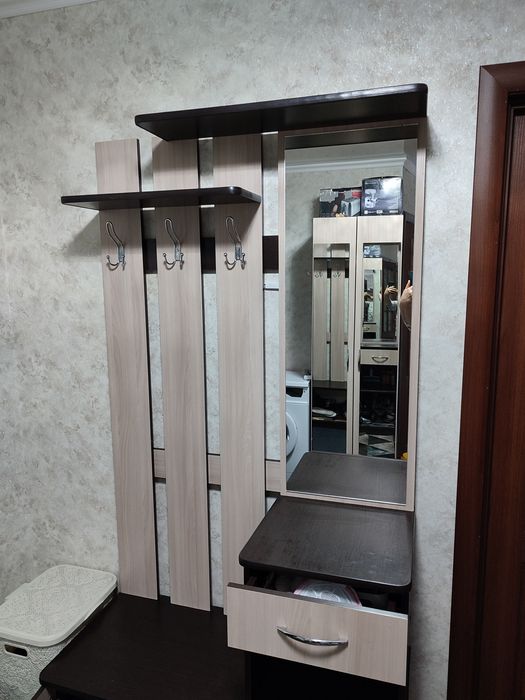 Продается прихожая.