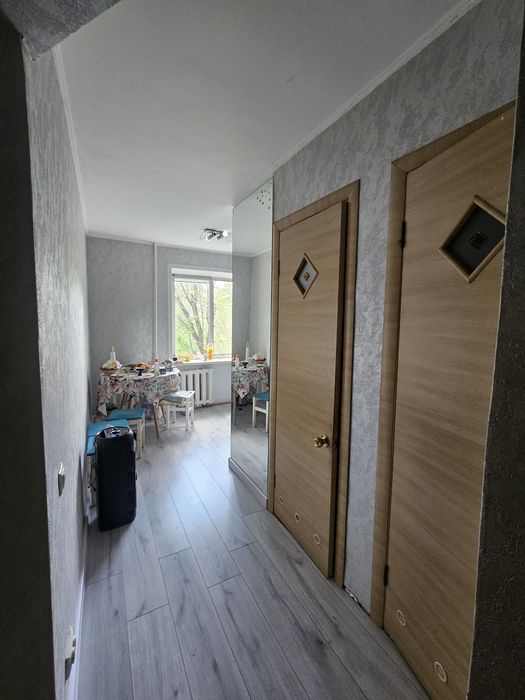 Продам 2 комн квартиру