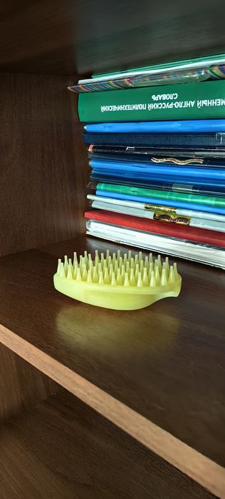 Продам щётку для груминга