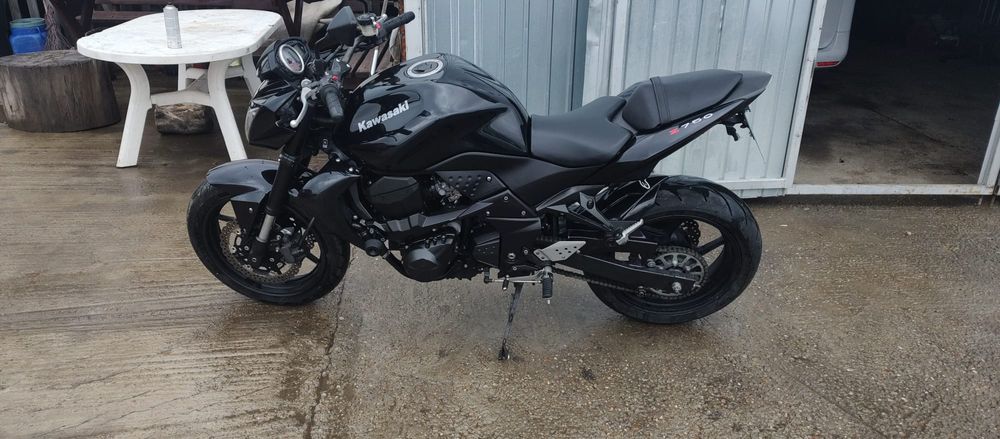 Kawasaki Z750 2012