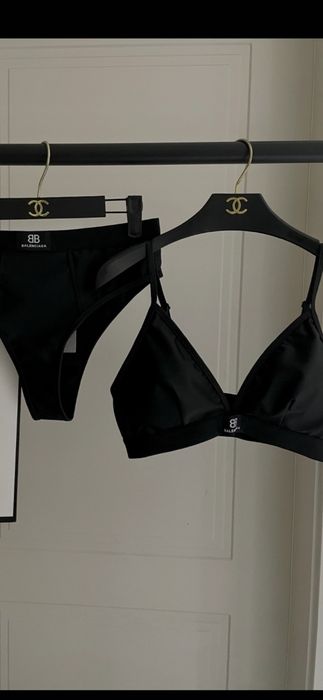 Costum de baie Balnciaga,  model 2026, preț fix