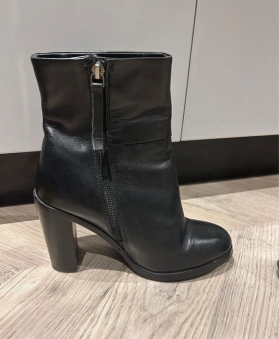 Botine negre din piele cu to gros, marimea 36, Reserved