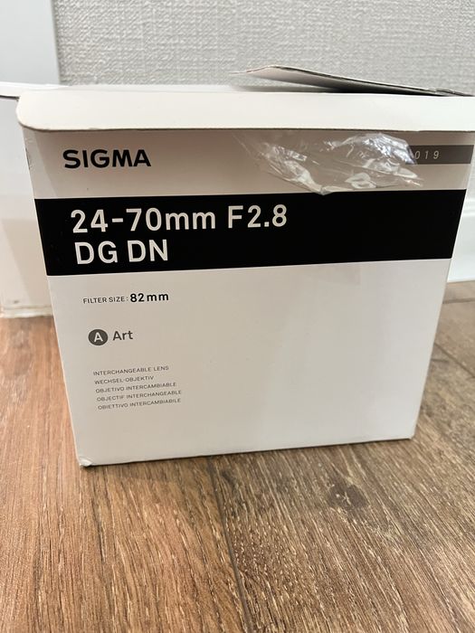 Объектив Sigma 24-70