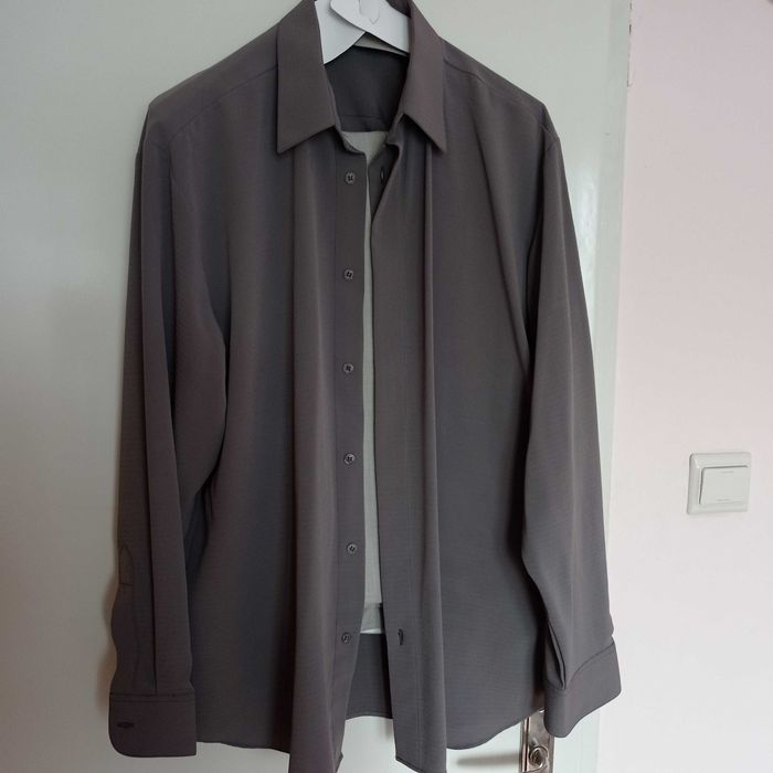 Мъжки костюм с официална риза