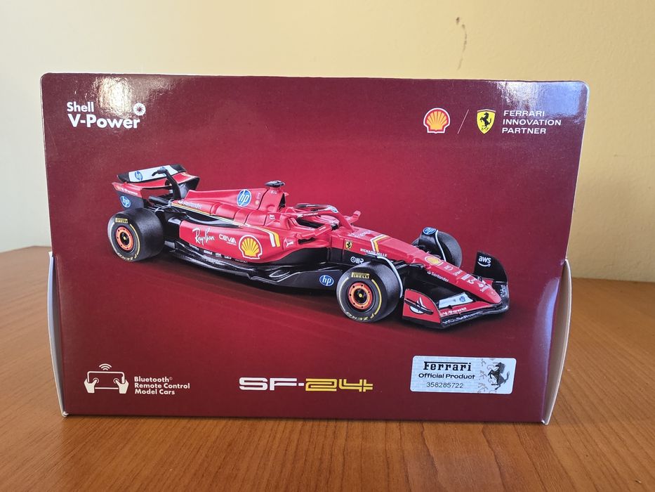 Количка Shell Ferrari SF24 , радиоуправлявма