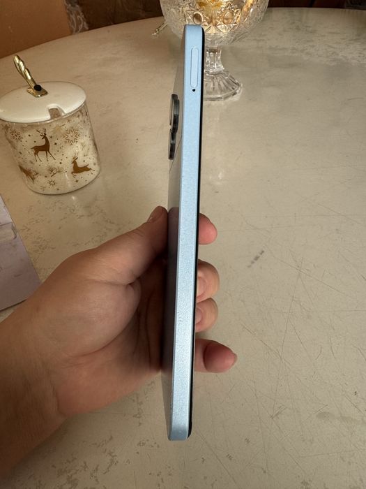 Продам сотовый телефон Realme