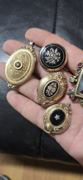 Broșe Bidermayer vechi cu aur