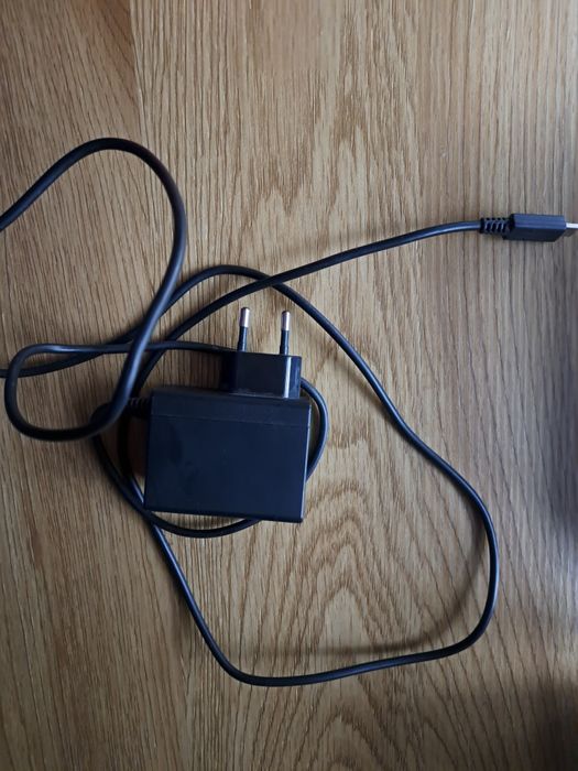 Nintendo Switch + зарядно