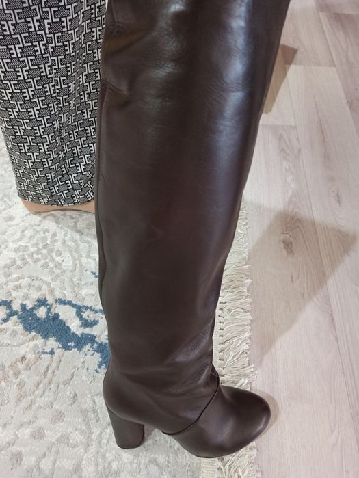 Продам женские осенние сапоги