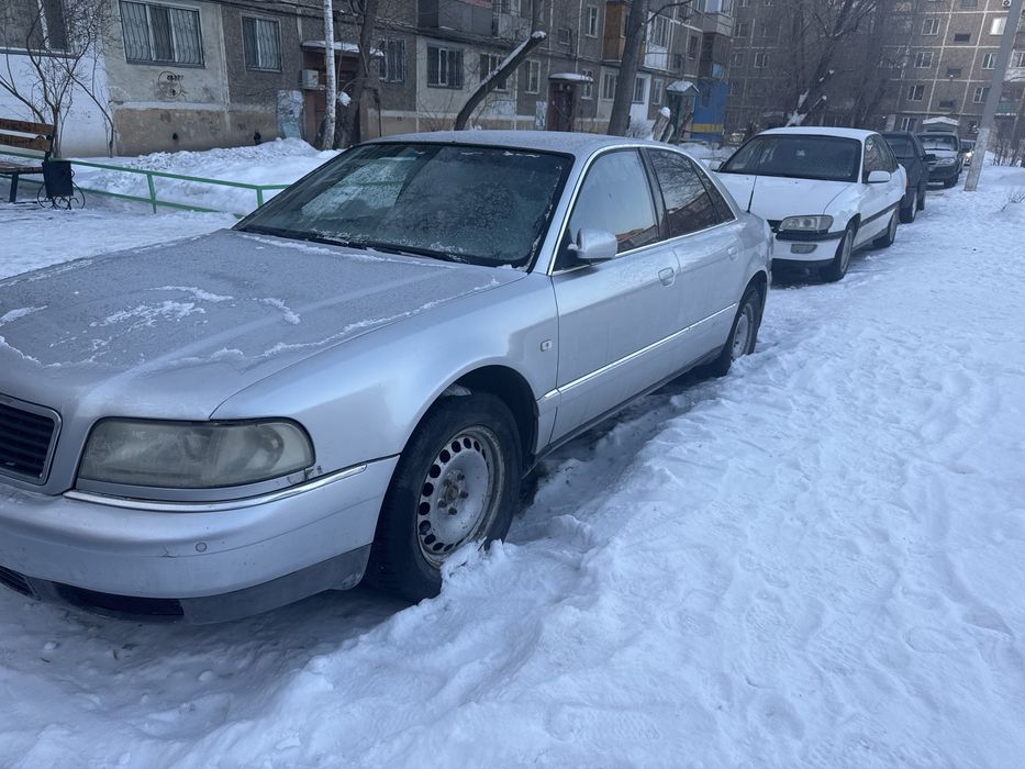 Срочно Ауди А8 Д2