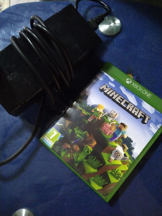 Minecraft Xbox + Захранване