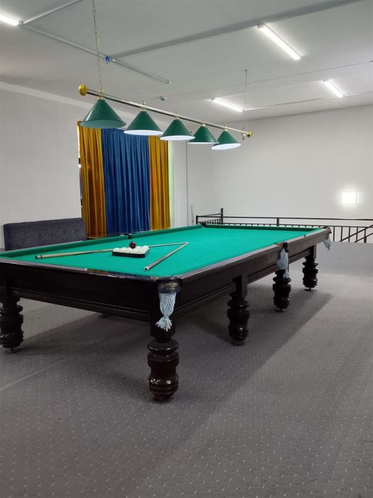 Бильярдный стол продам