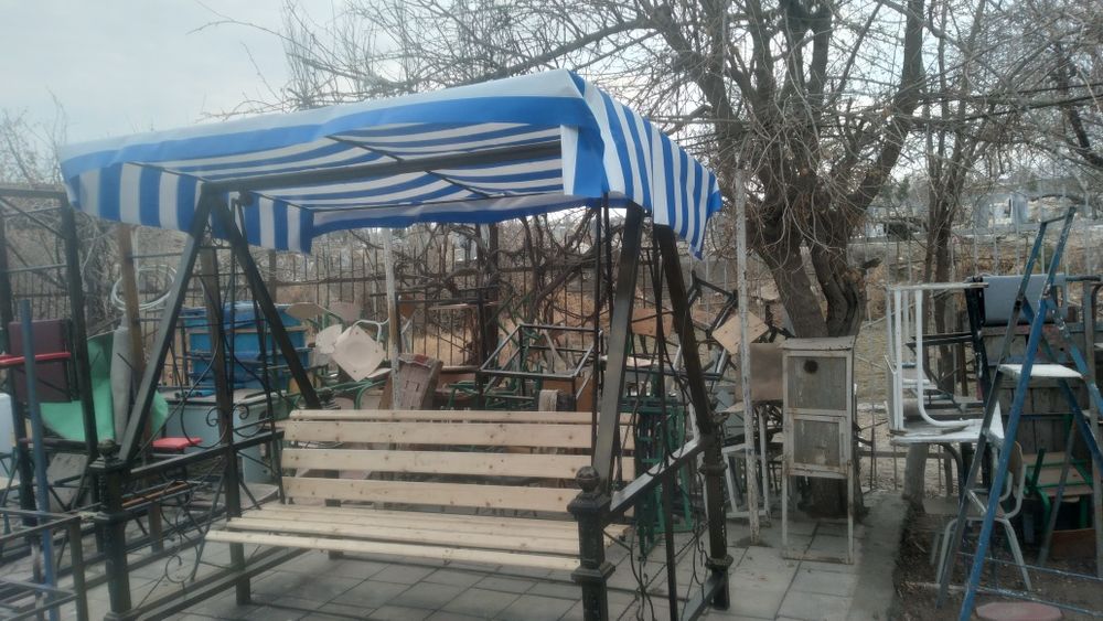 Продаётся качели