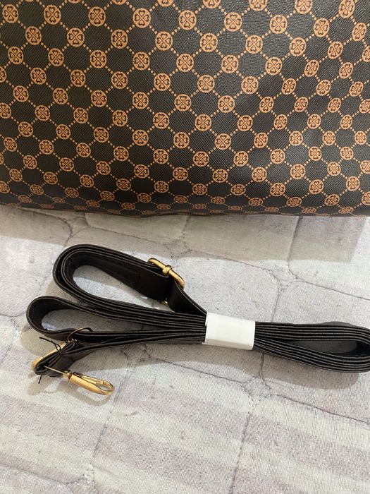 Безторг . Набор сумки  продам