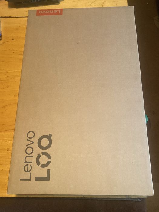 Лаптоп Леново LOQ