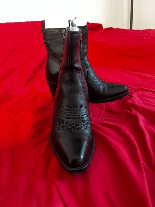 Ghete din piele cu model