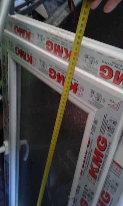 Пвц прозорец за баня двоен стъклопакет нов