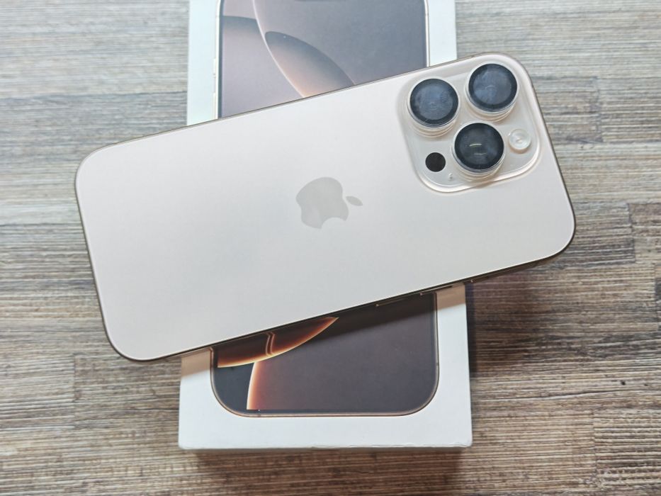Като нов iPhone 16 Pro 128 GB