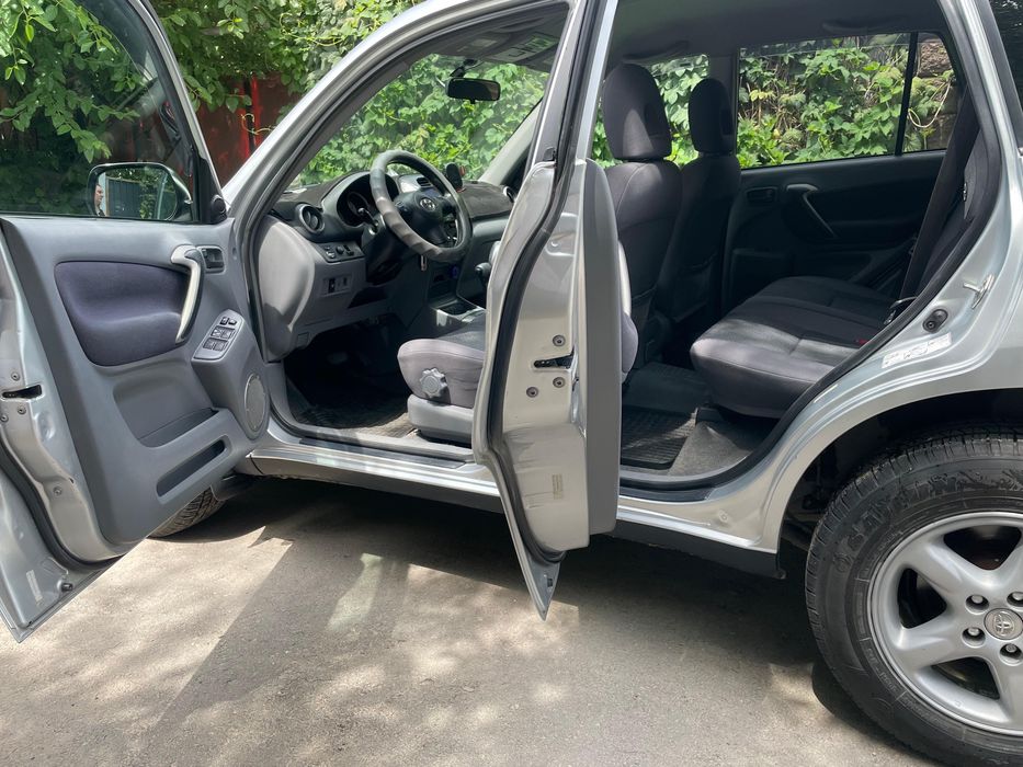 Toyota  rav 4 продам