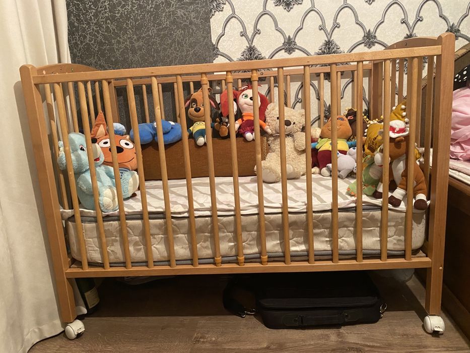 Детская кроватка
