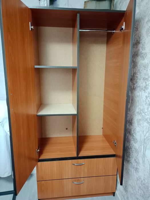 Продам шкаф в хорошем состоянии