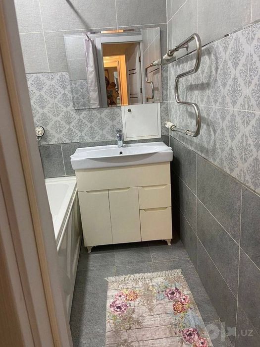 Shayhontohur tumani Moljal, Chorsu metrosi Chorsu bozoriga peshkom 10
