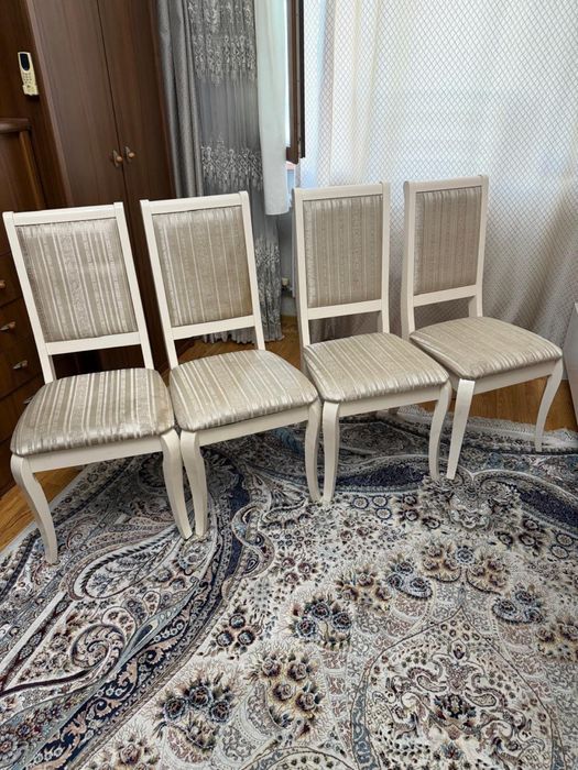 Продам мягкие стулья