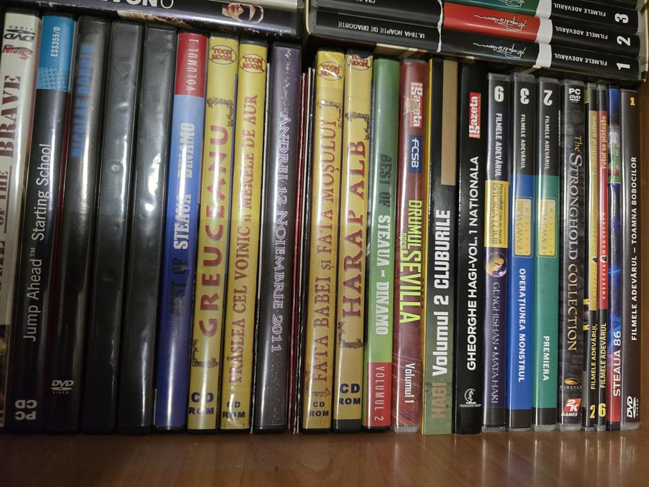 50 DVD-uri cu filme și desene animate românești basme