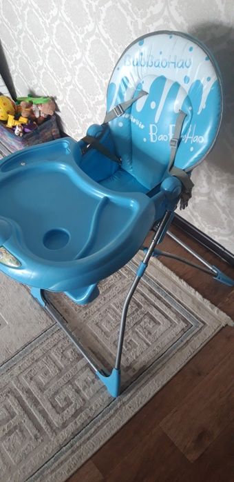 Детский стульчик для кормления