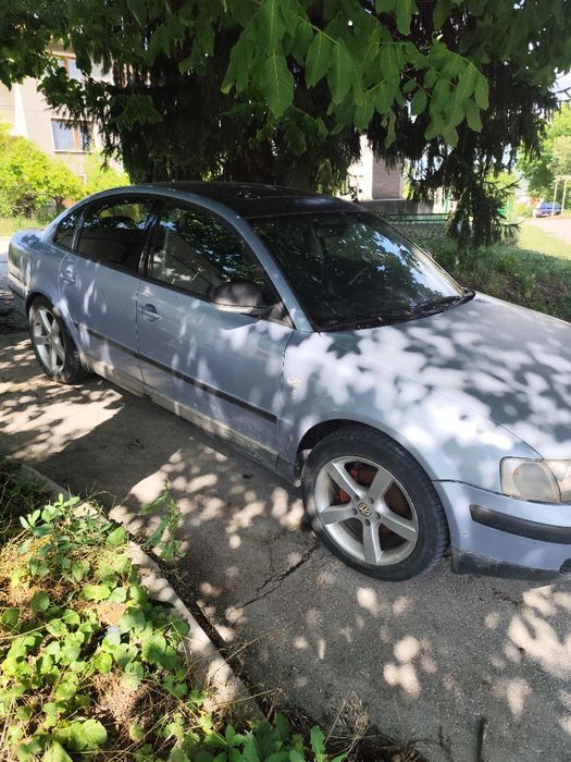 Продавам автомобил WV PASSAT